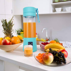 Portable 6-Blade USB Rechargeable Juicer Blender for Smoothies Shakes Baby Food and Outdoor Use (Random Color)